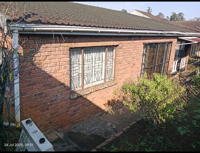 3 BEDROOM FREEHOLD FOR SALE IN NORTHDALE